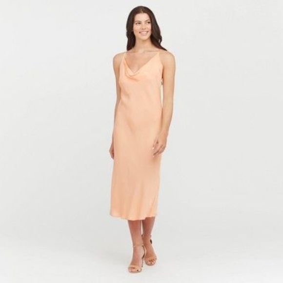 ASSETS BY SPANX Women's Flawless Finish Strapless Cupped Midthigh Bodysuit nwt - Picture 3 of 4